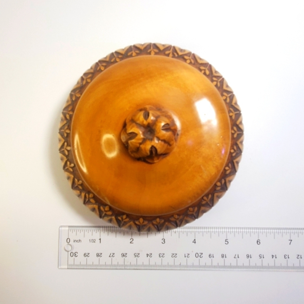 Hand Carved Roun Wooden Decorative Box with Lid Trinket Holder - Picture 6 of 8